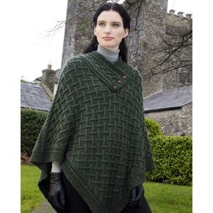 Nua merino wool green shawl m/l